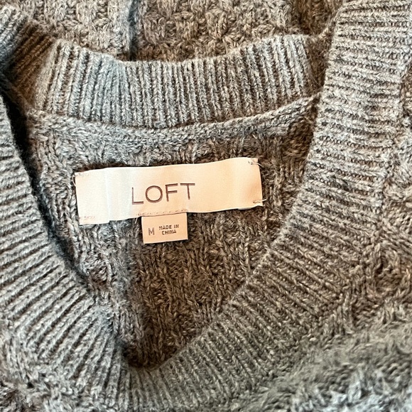 LOFT crew neck cable knit sweater, cotton and wool, size Medium - Picture 6 of 7